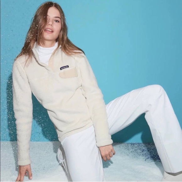 Women's Patagonia Re-Tool Snap-T Fleece Pullover (Raw Linen White X-Dye) - Picture 14 of 14